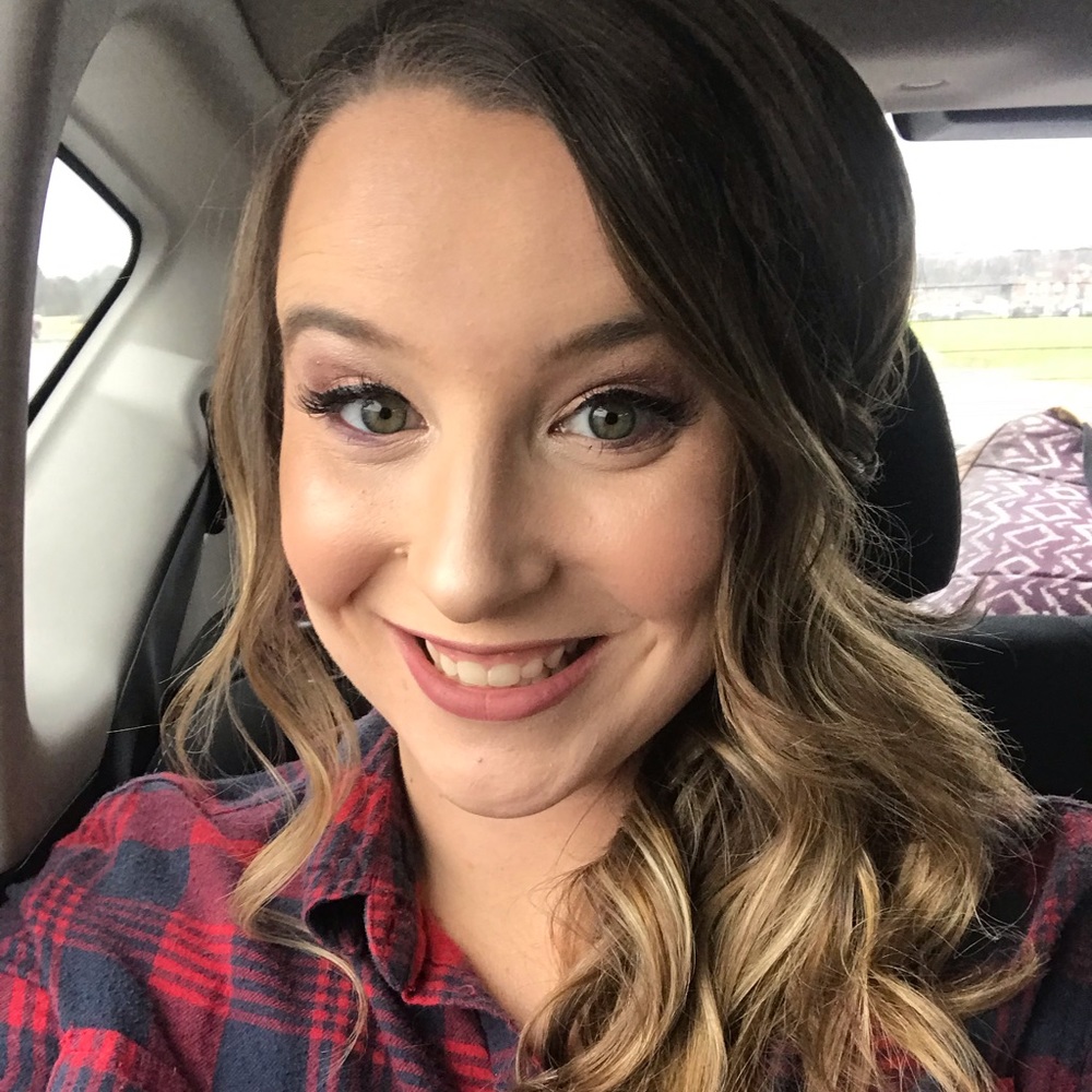 Meet your Posher, Amy